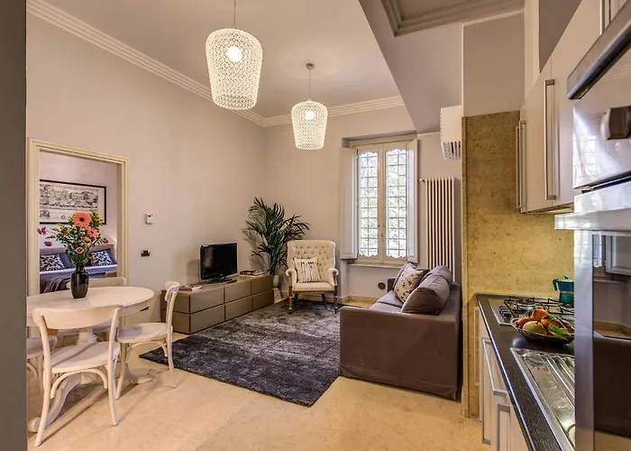 Palazzo Marescalchi Belli, Vicino Piazza Di Spagna Apartment